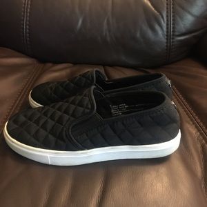 mossimo womens slip ons